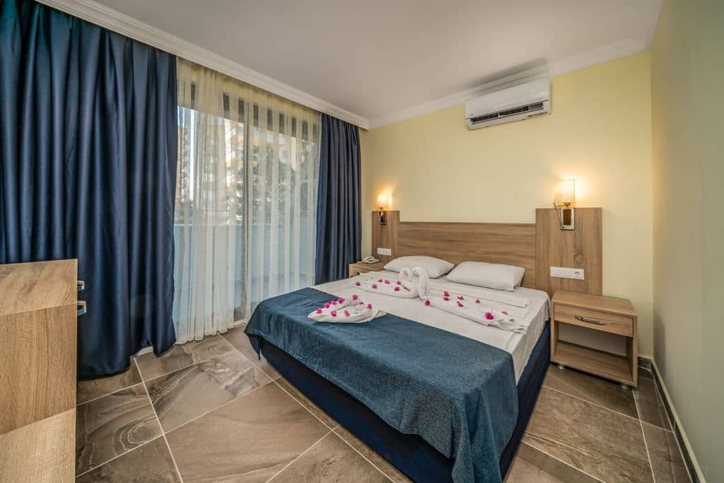 rooms-standard-room