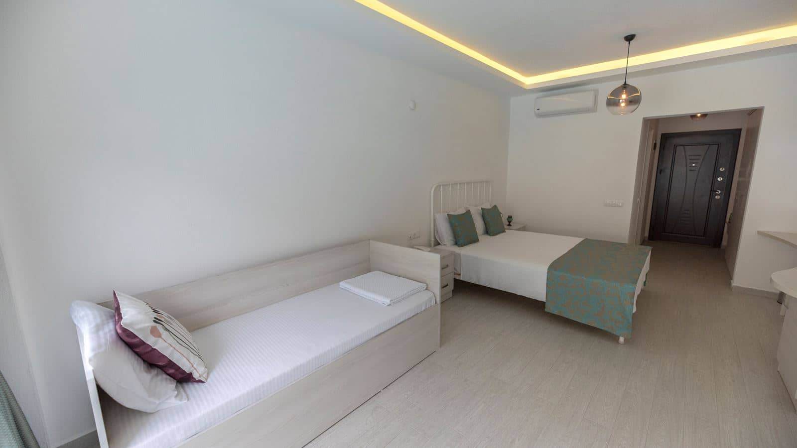 rooms-standard-room