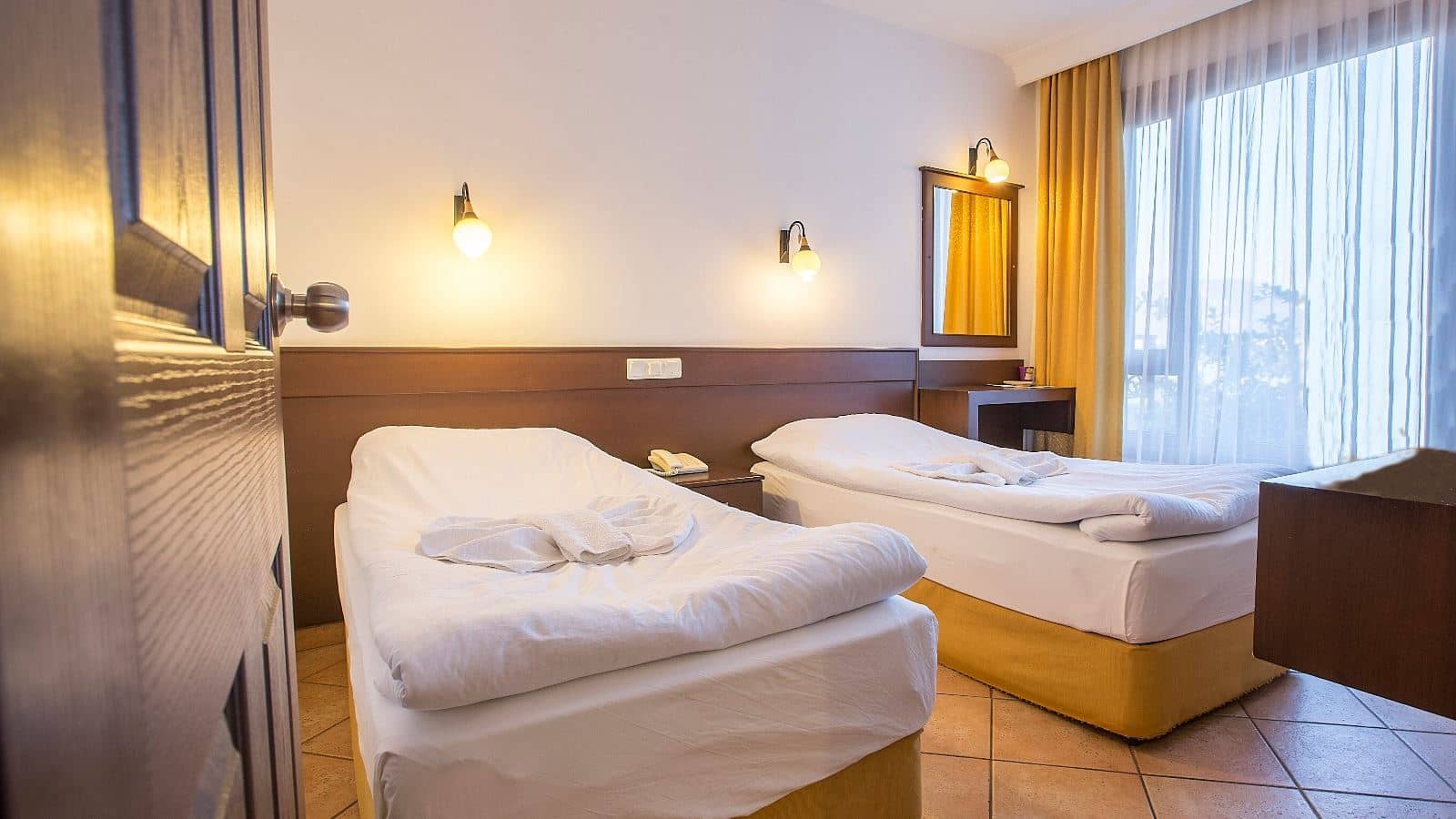 rooms-standard-room