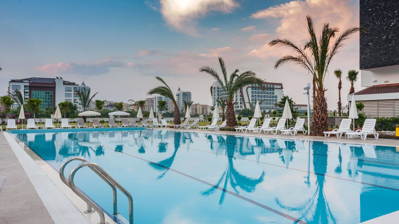 pools-outdoor-pool