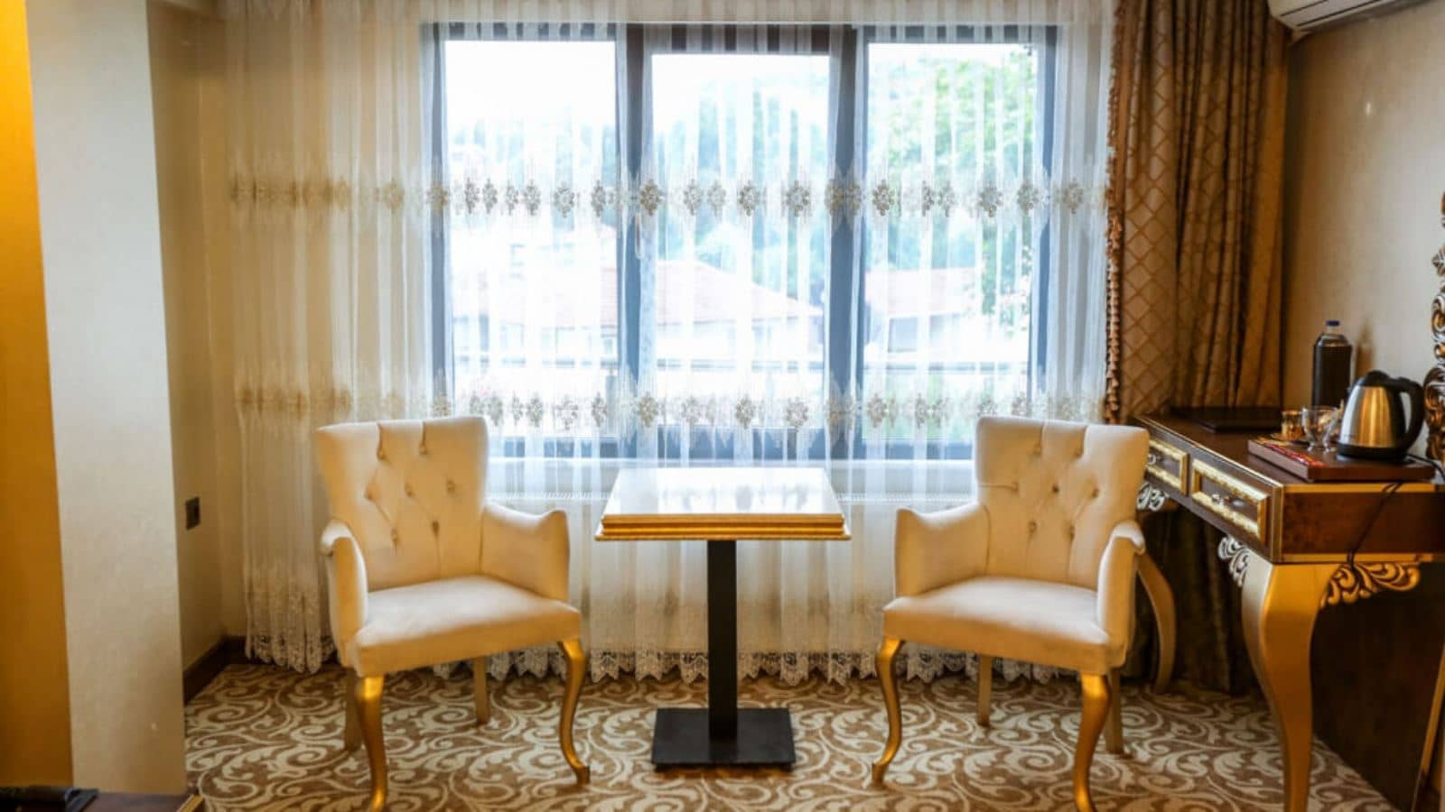 rooms-standard-room