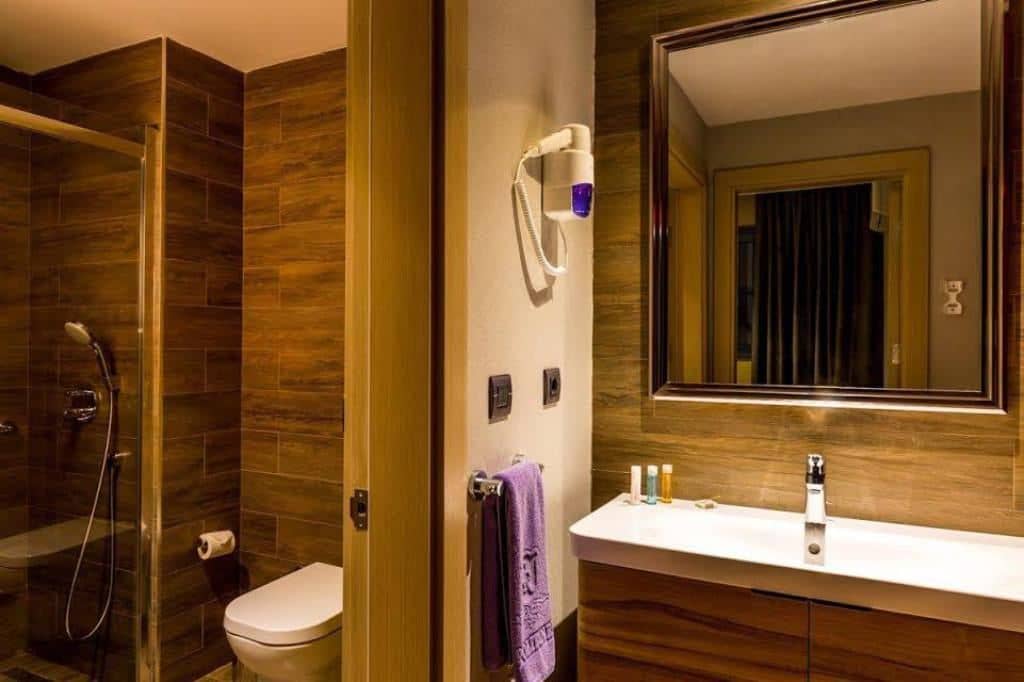rooms-family-room