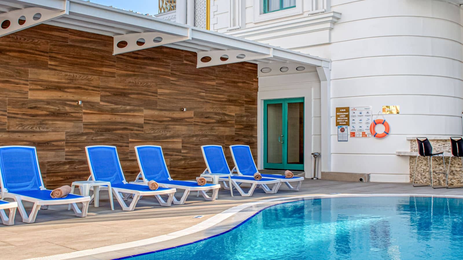 pools-outdoor-pool