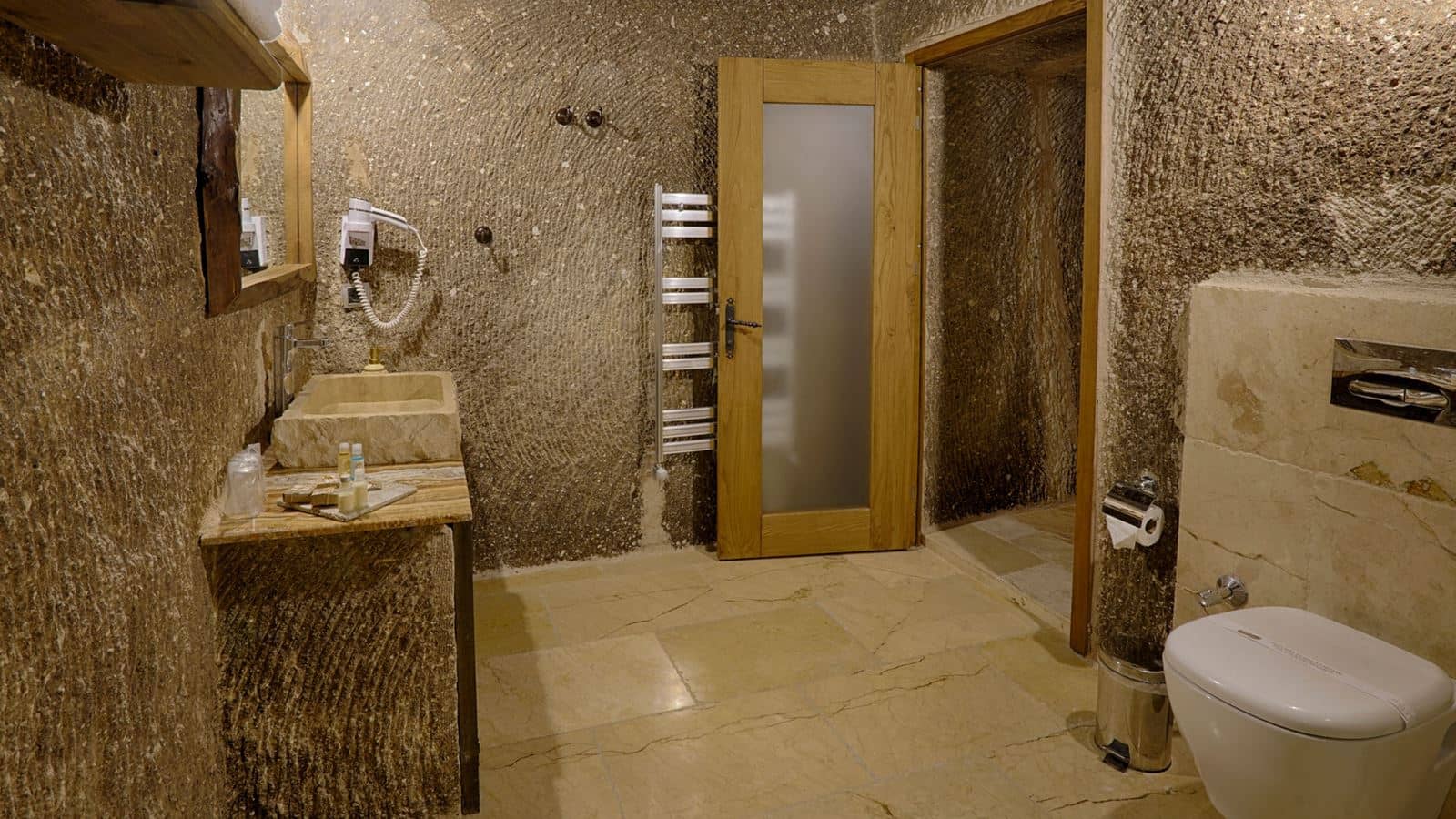 rooms-deluxe-room