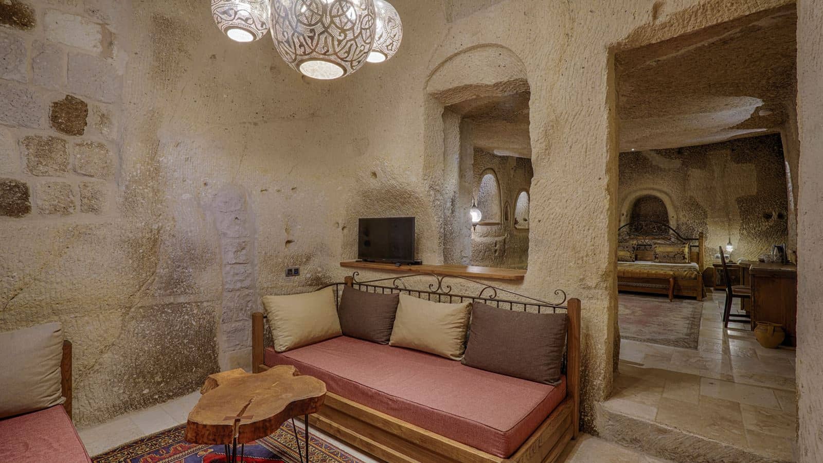 rooms-cave-suite