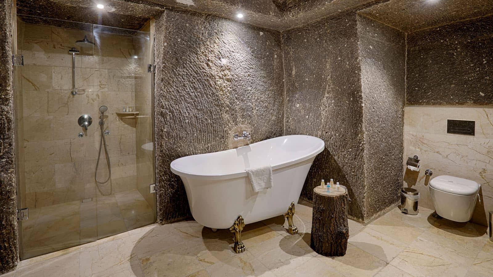 rooms-cave-suite