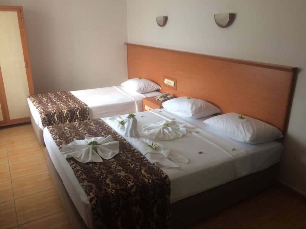 rooms-standard-room
