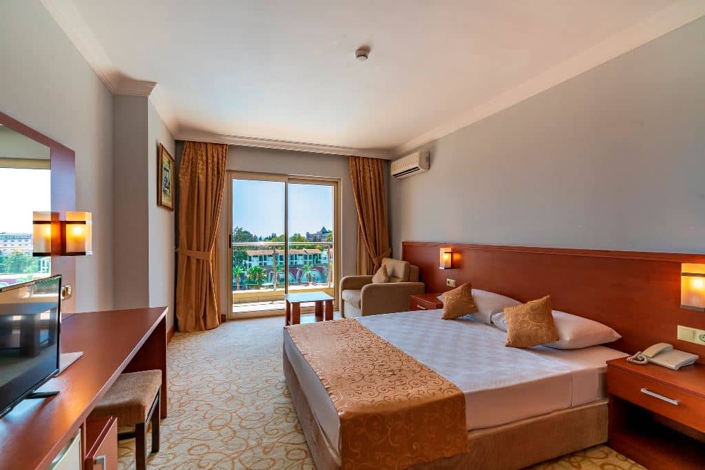 rooms-standard-room