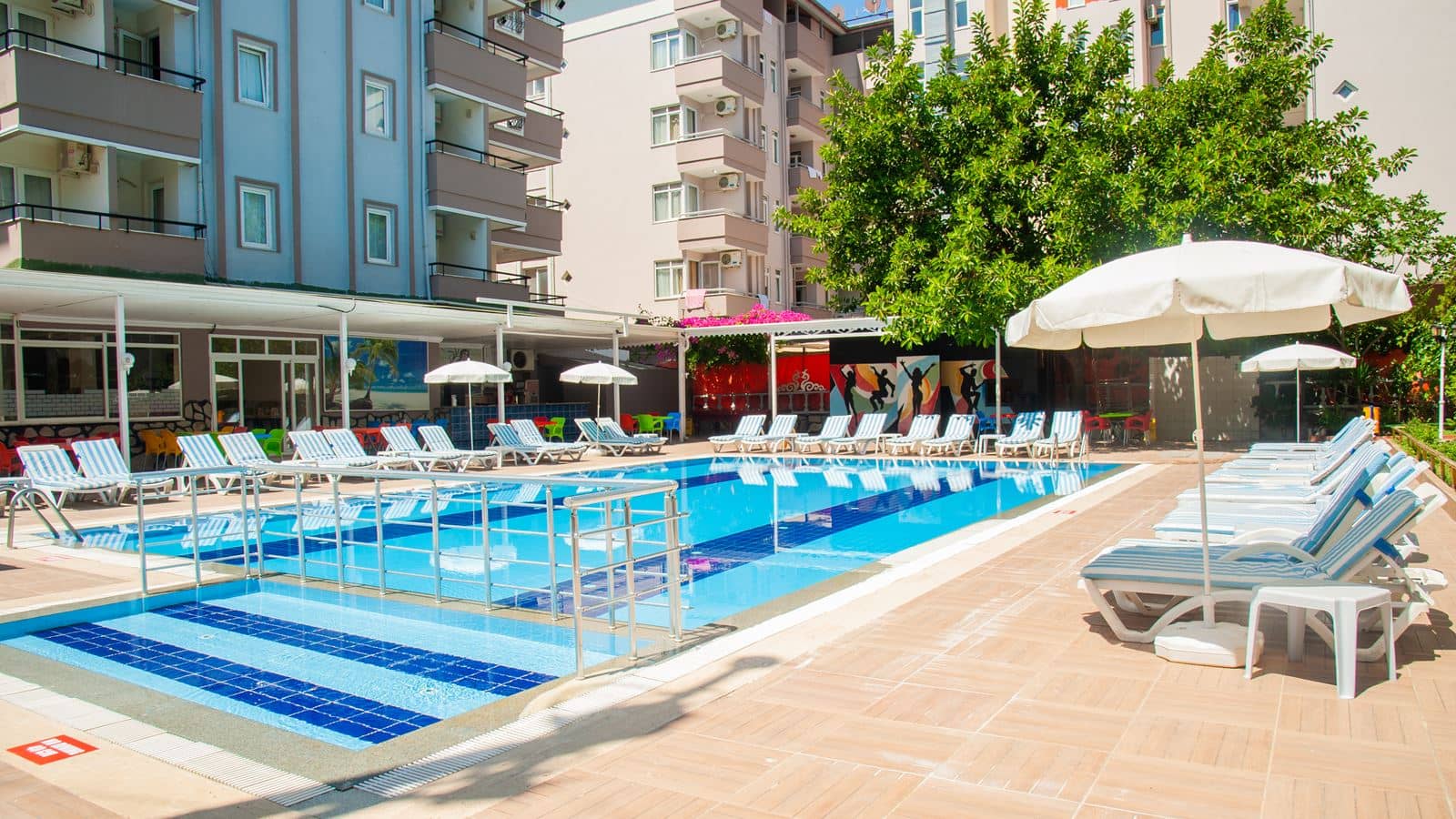 pools-outdoor-pool