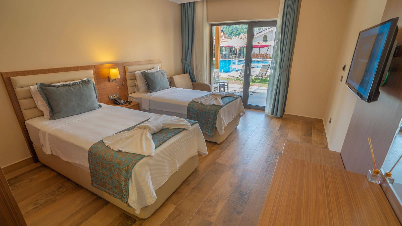 rooms-standard-room
