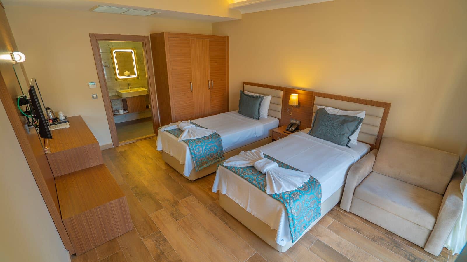 rooms-standard-room