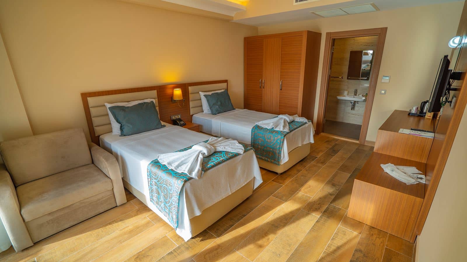 rooms-standard-room