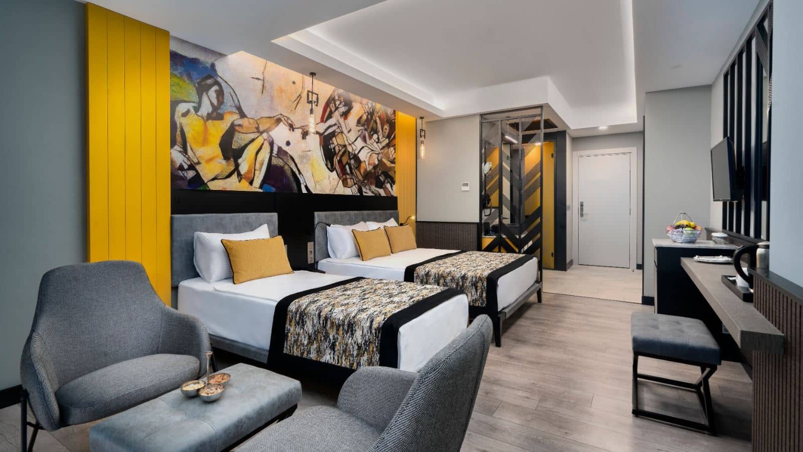 rooms-standard-room-pool-side