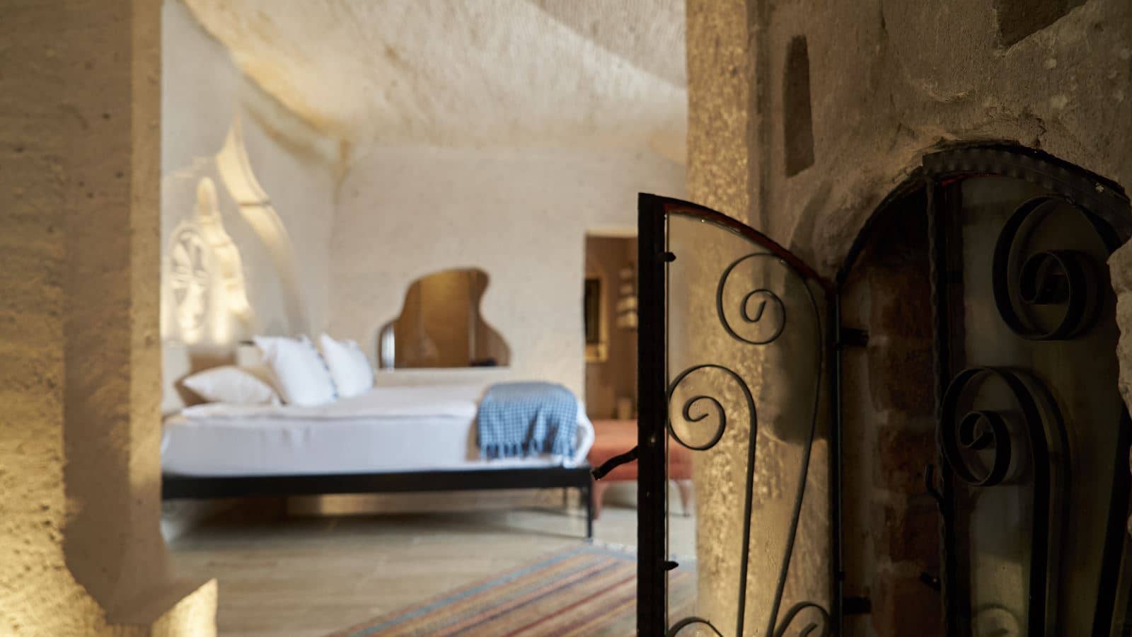 rooms-royal-cave