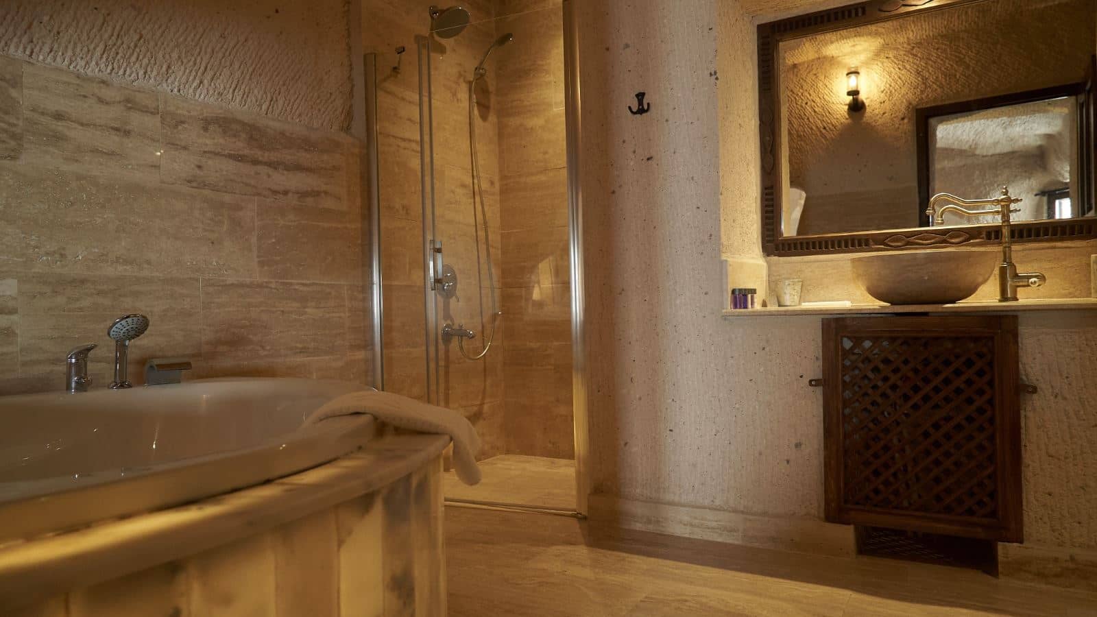 rooms-royal-cave