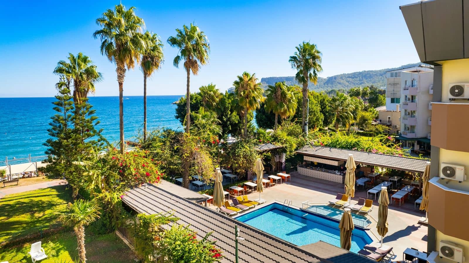 pools-outdoor-pool