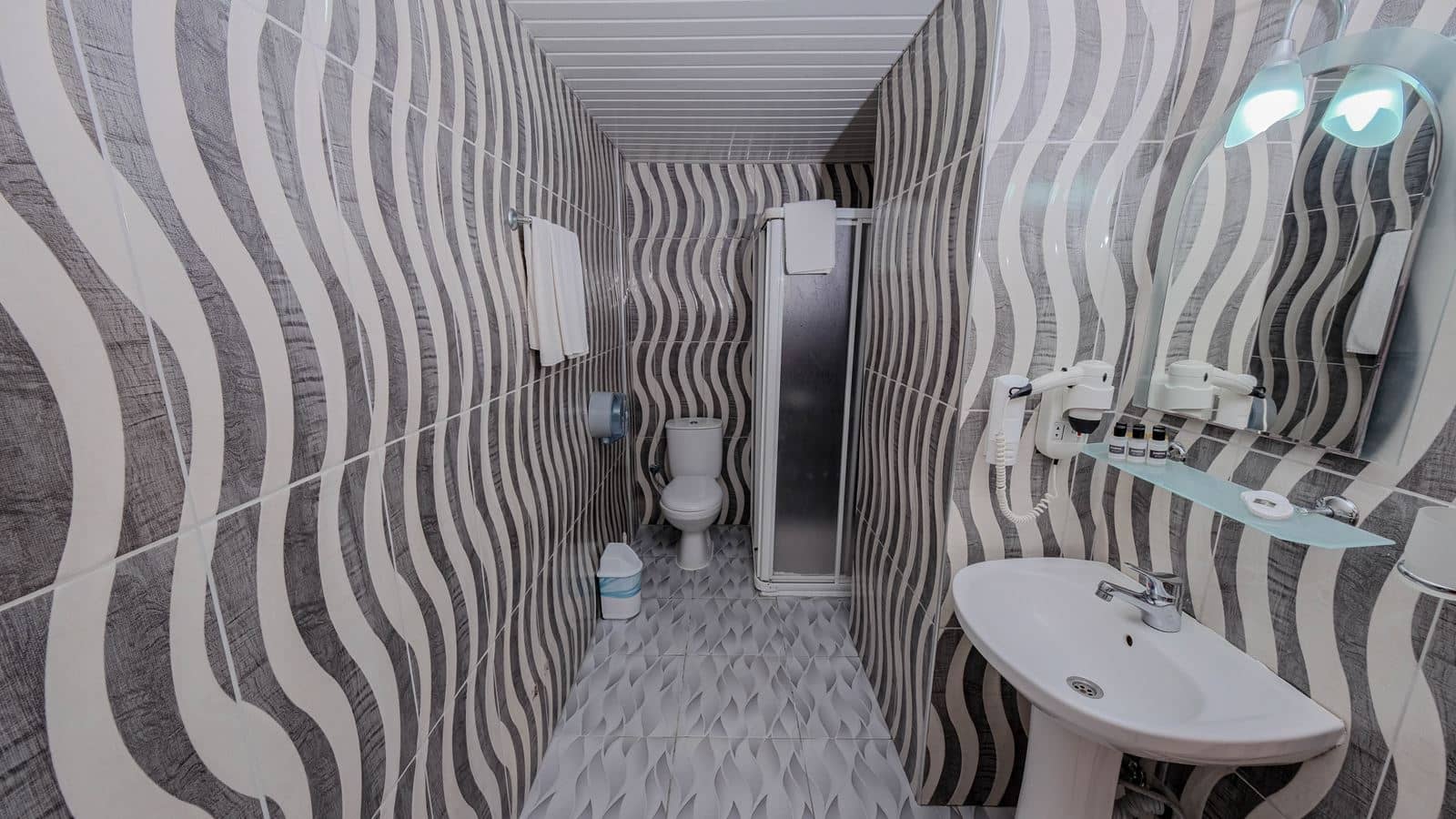 rooms-standard-room