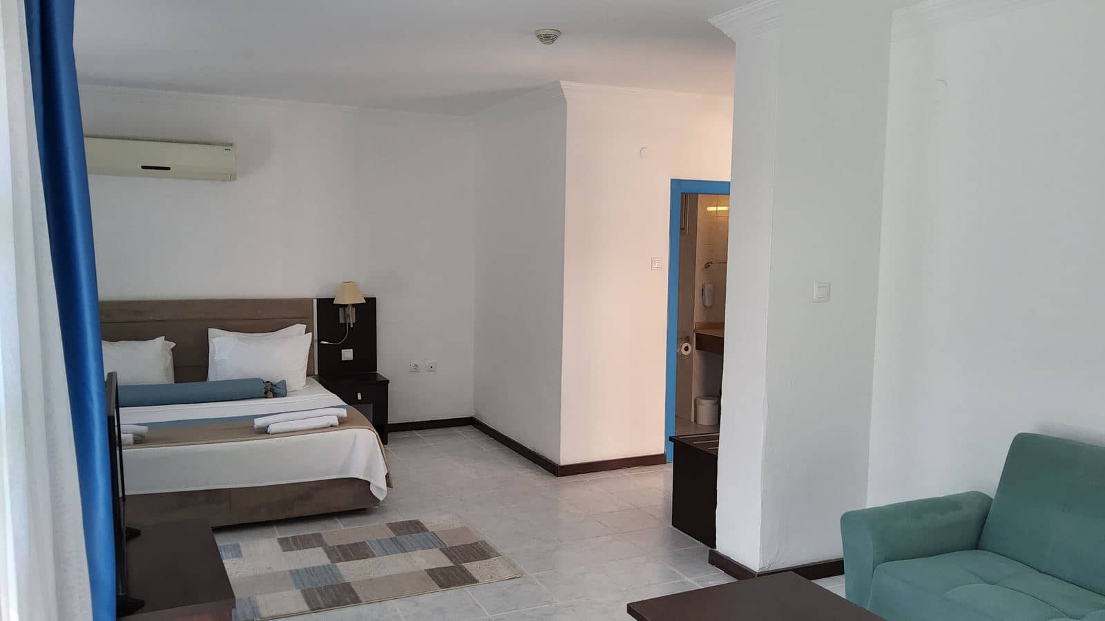 rooms-standard-room