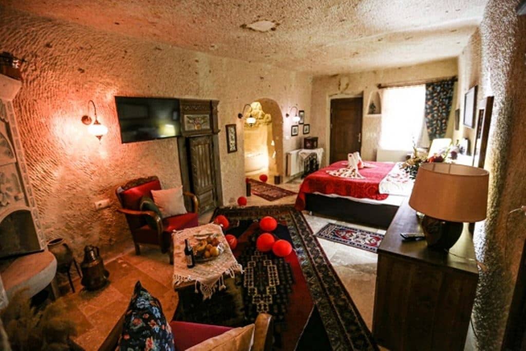 rooms-deluxe-executive-with-fireplace-jacuzzi