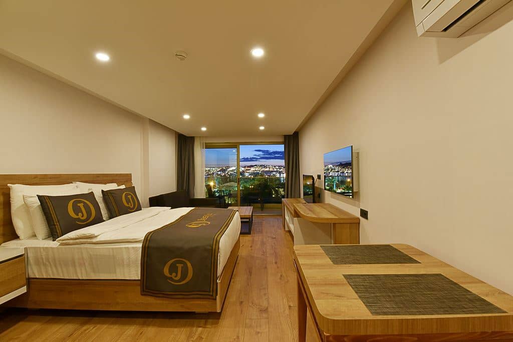 rooms-studio-roomsea-view