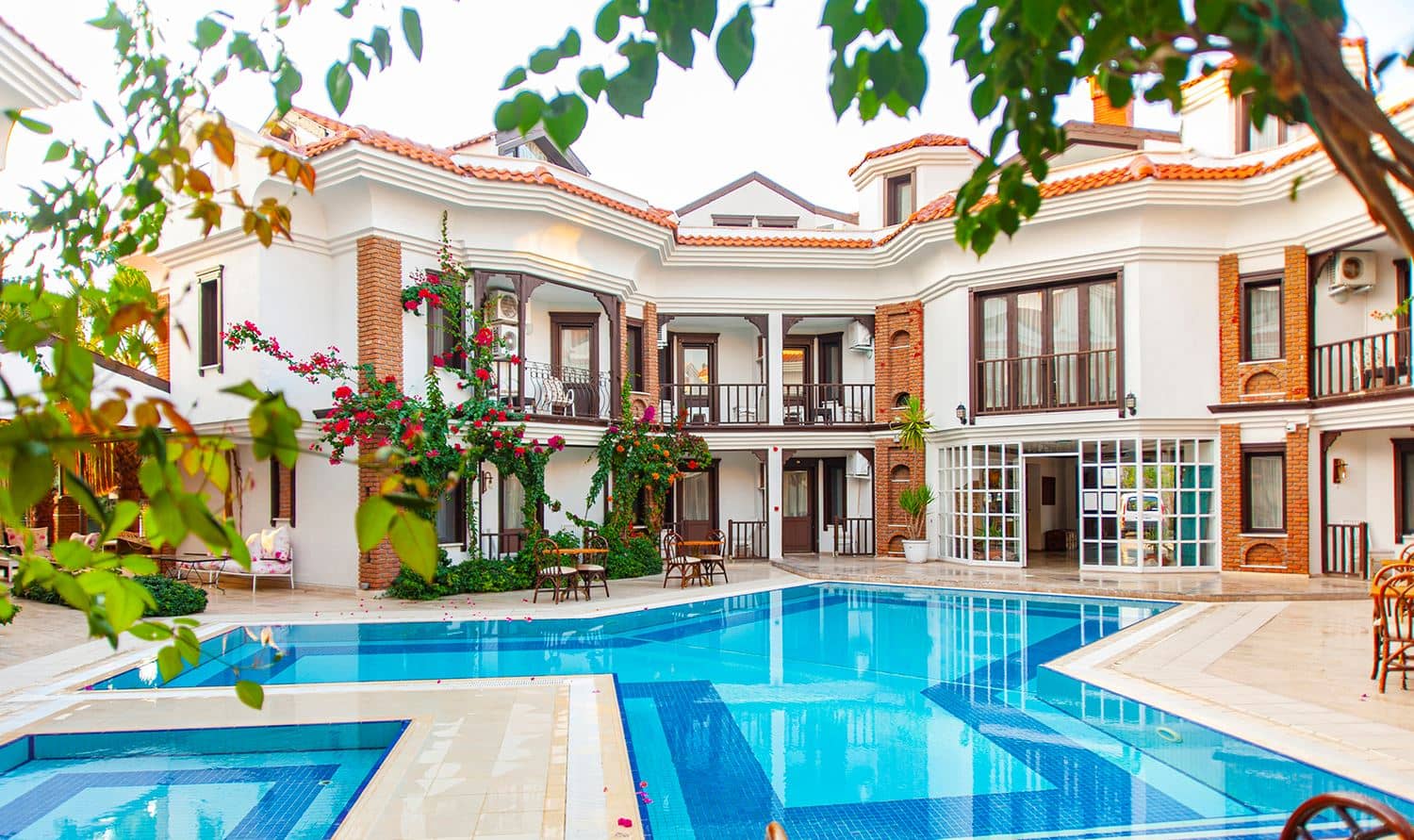 pools-outdoor-pool
