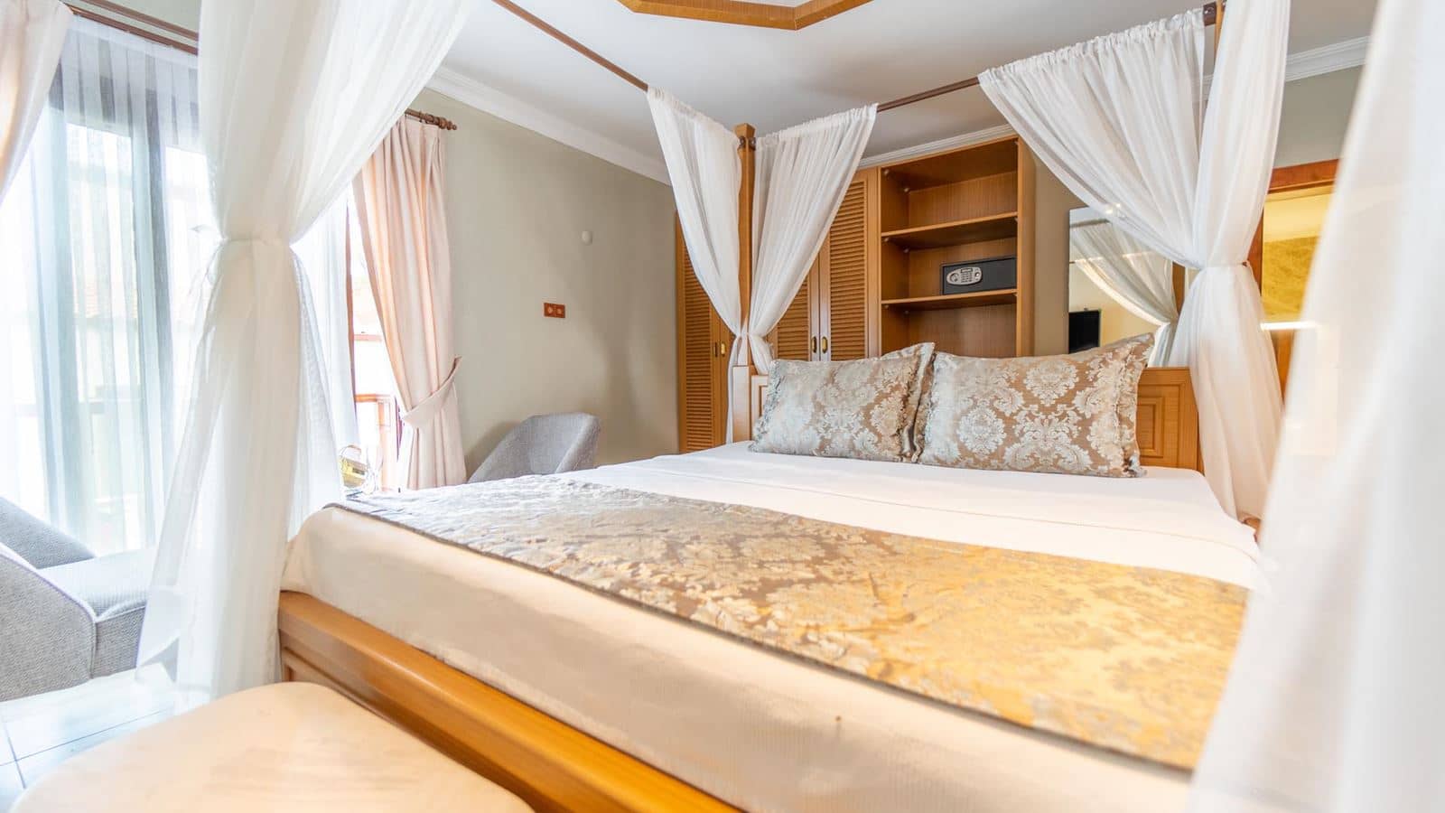 rooms-junior-suite