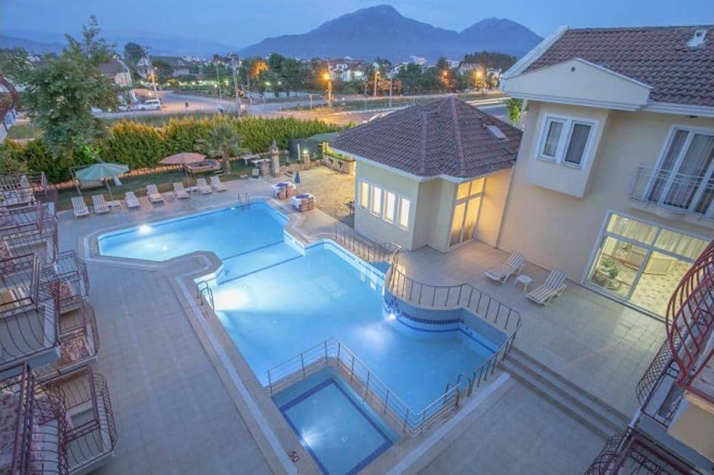 pools-outdoor-pool