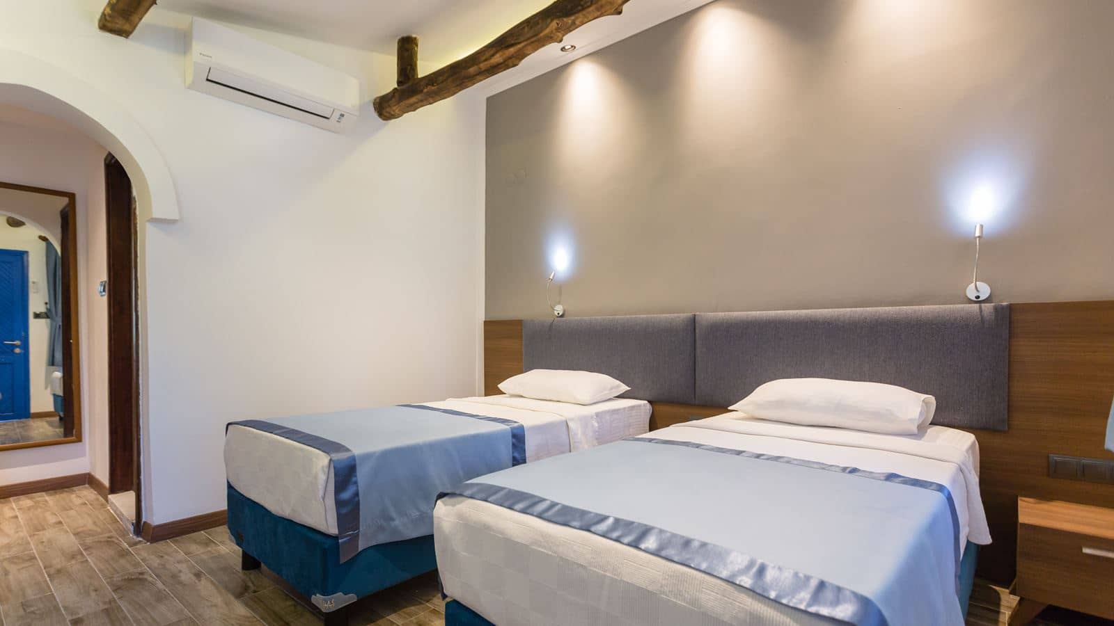 rooms-standard-room