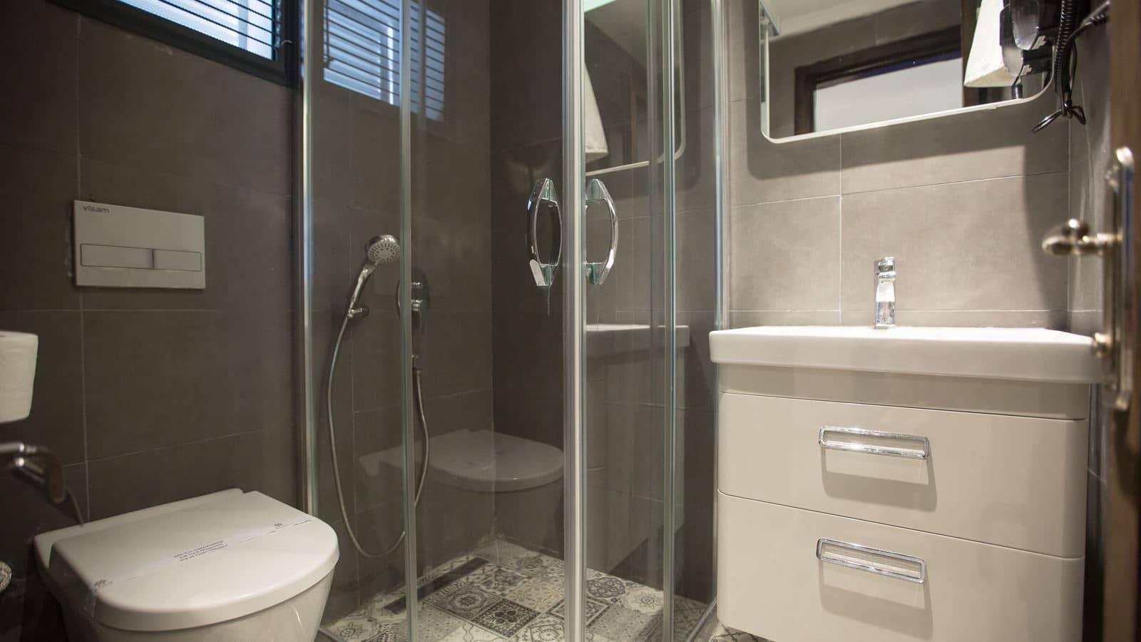 rooms-standard-room