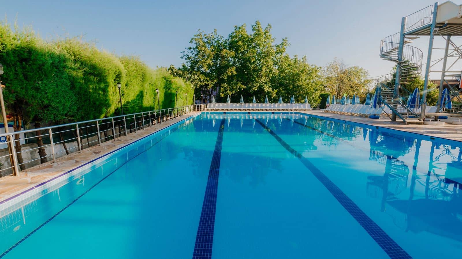pools-outdoor-pool