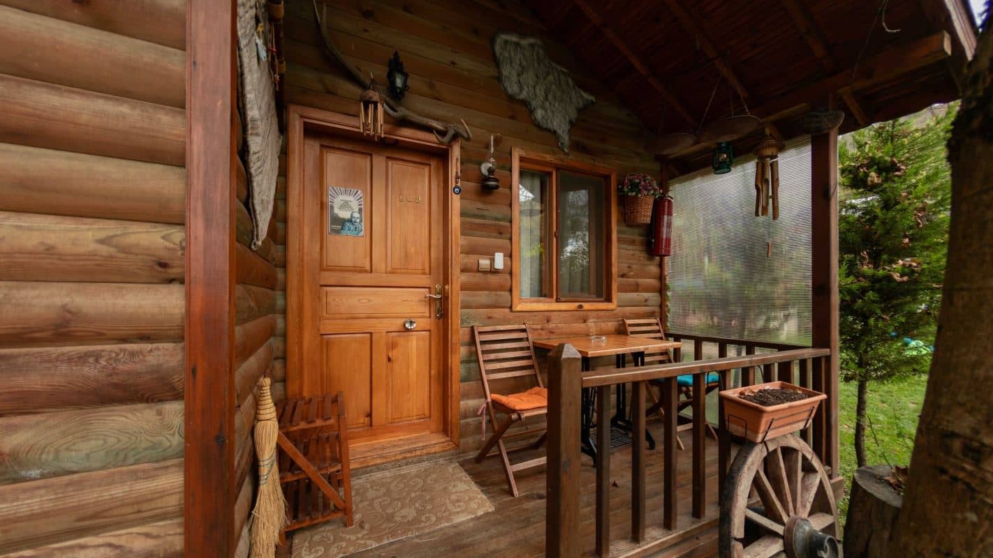 rooms-bungalow-room
