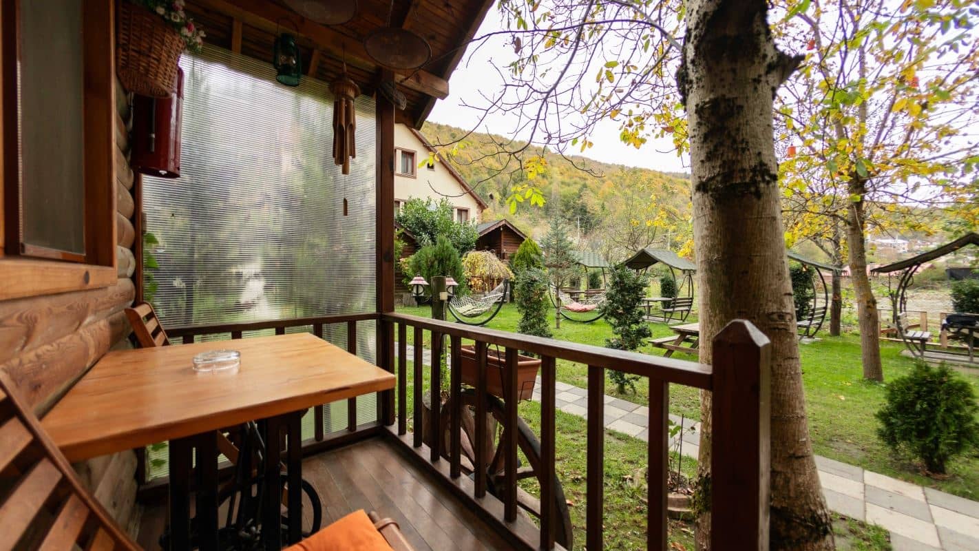 rooms-bungalow-room