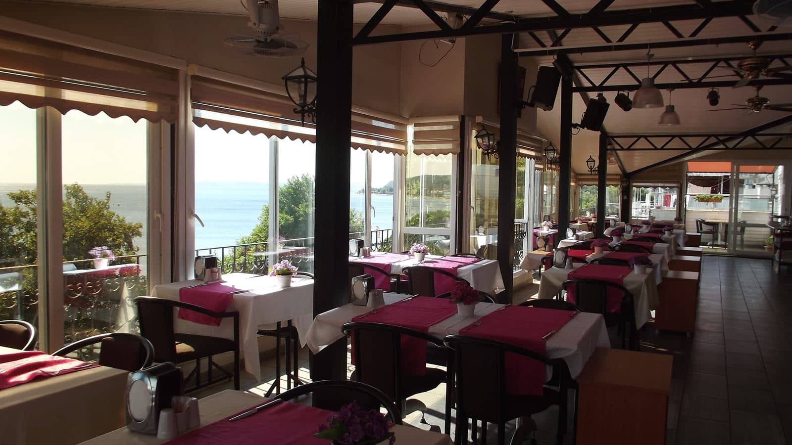 restaurants-ana-bina