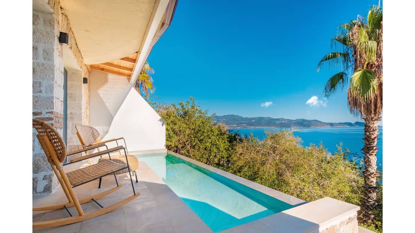 rooms-aqua-suite