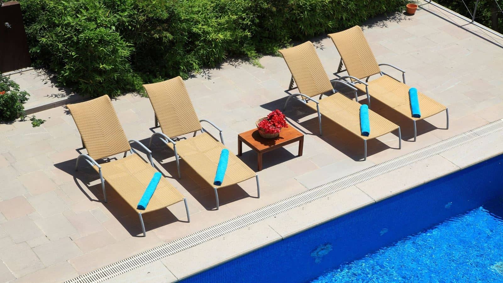 pools-outdoor-pool