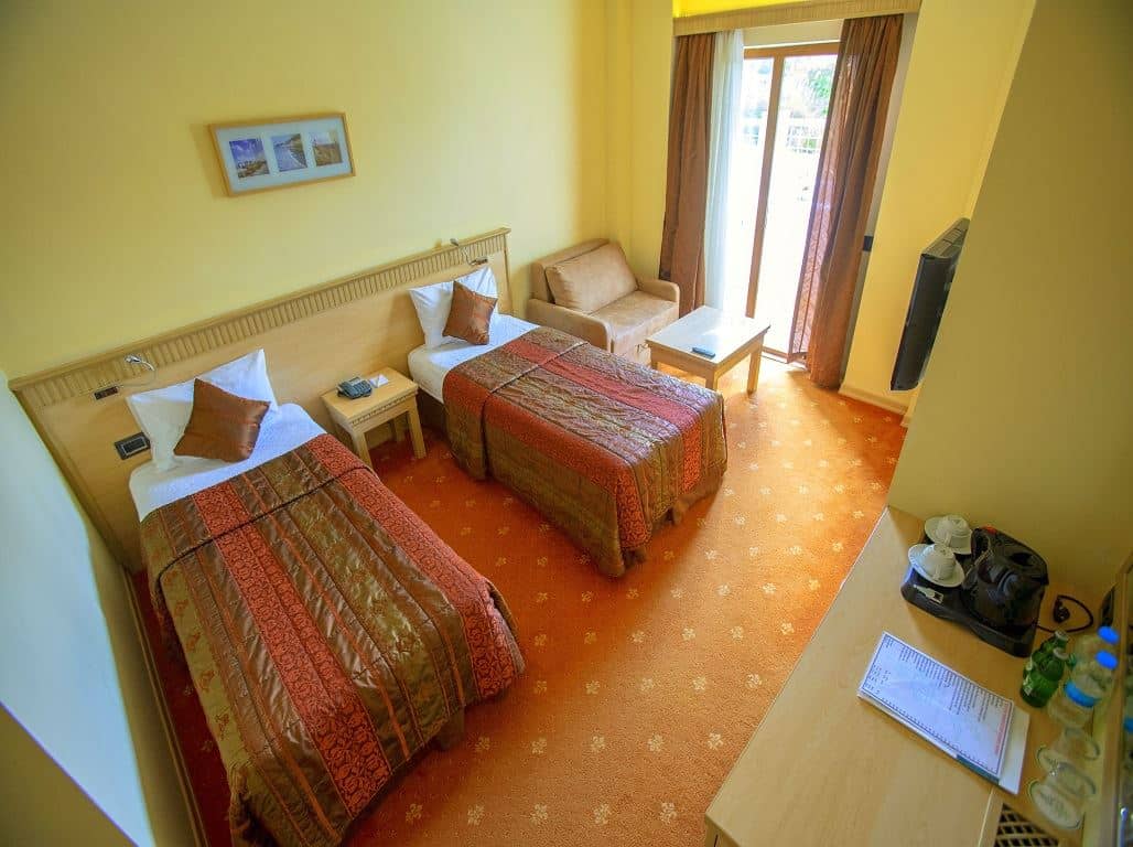 rooms-standard-room