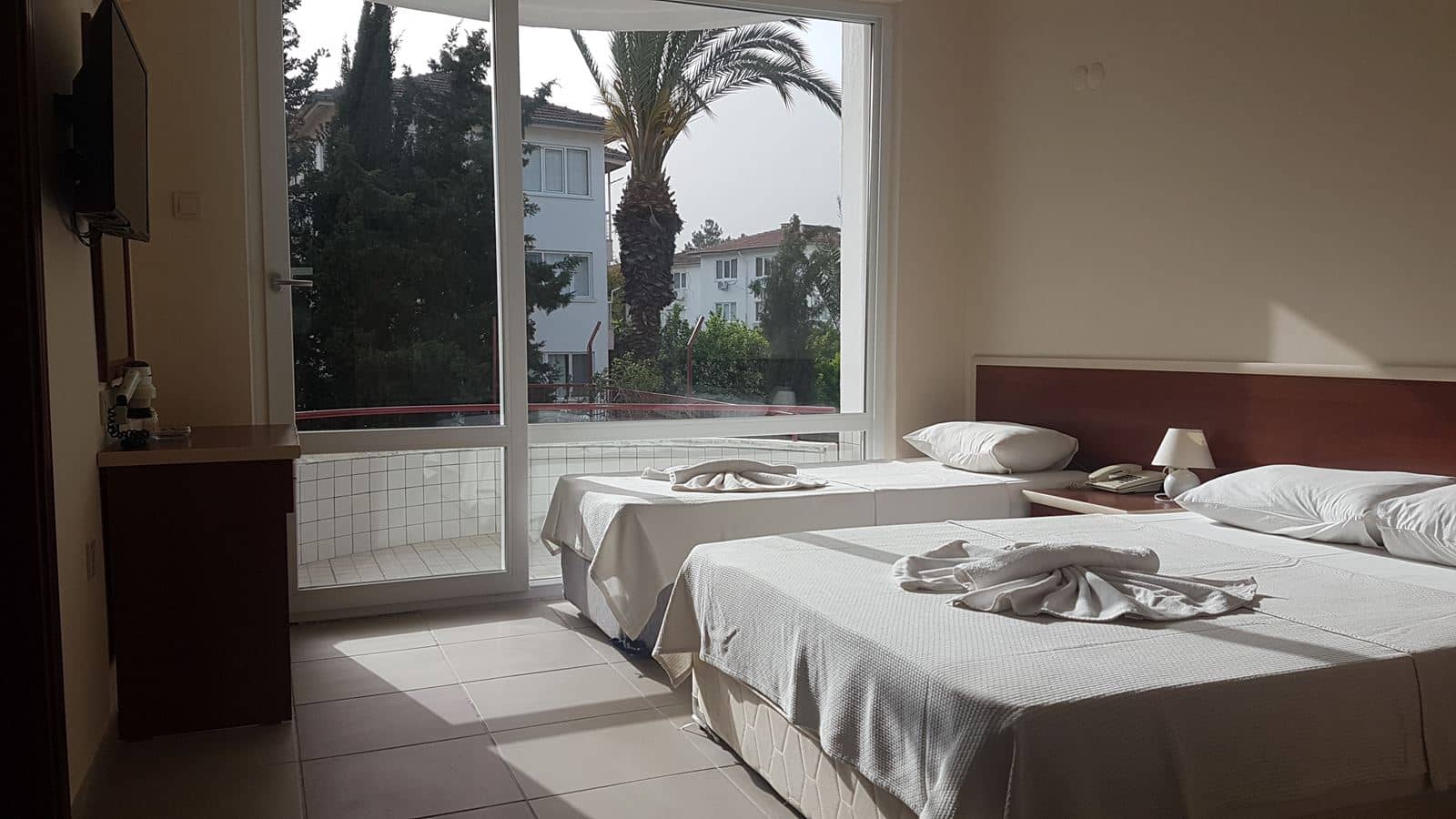 rooms-standard-room