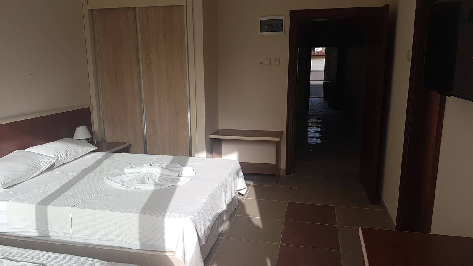 rooms-standard-room