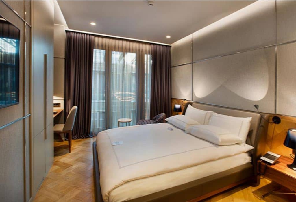 rooms-superior-room