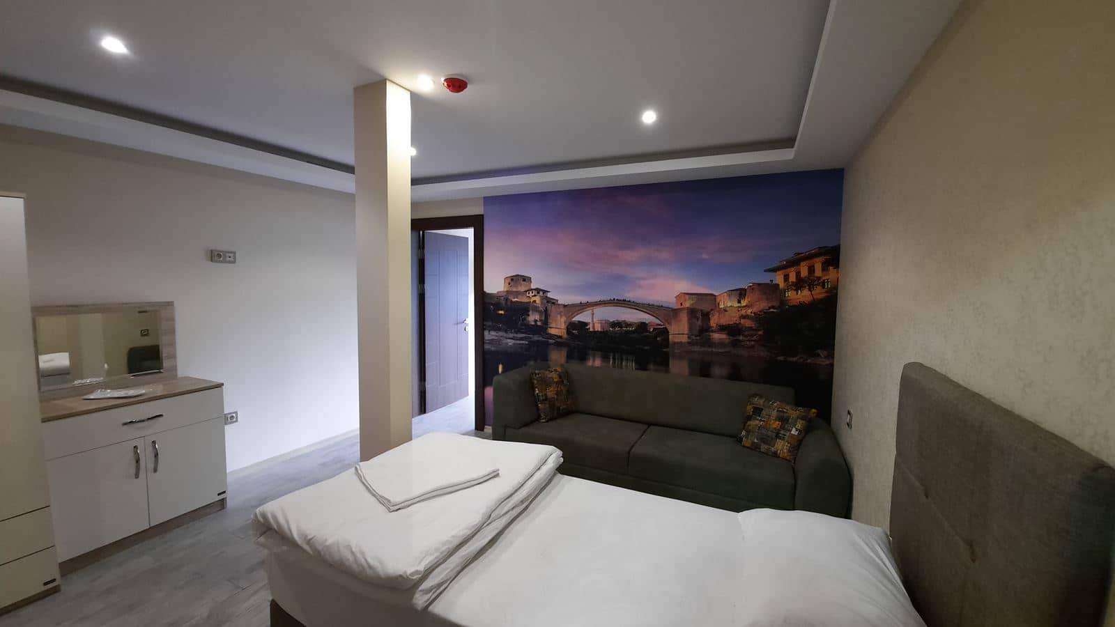 rooms-cift-kisilik-gol-manzarali-oda