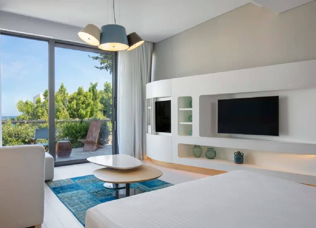 rooms-king-junior-suite-with-pool