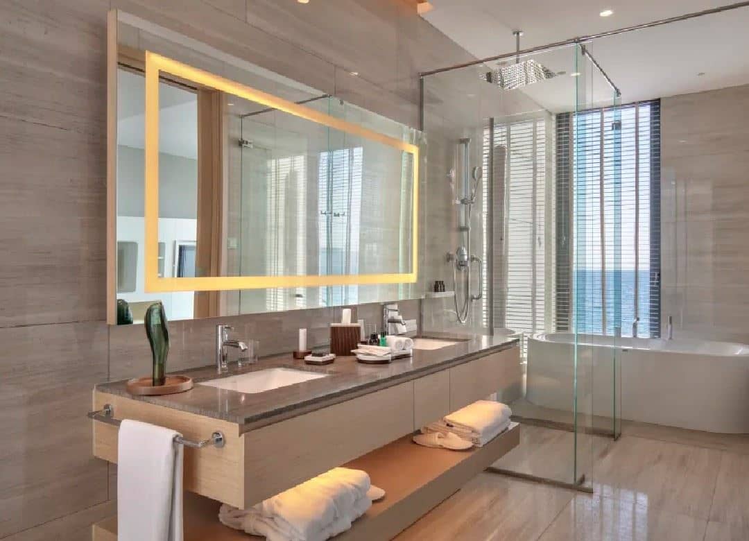 rooms-king-junior-suite-with-balcony--sea-view
