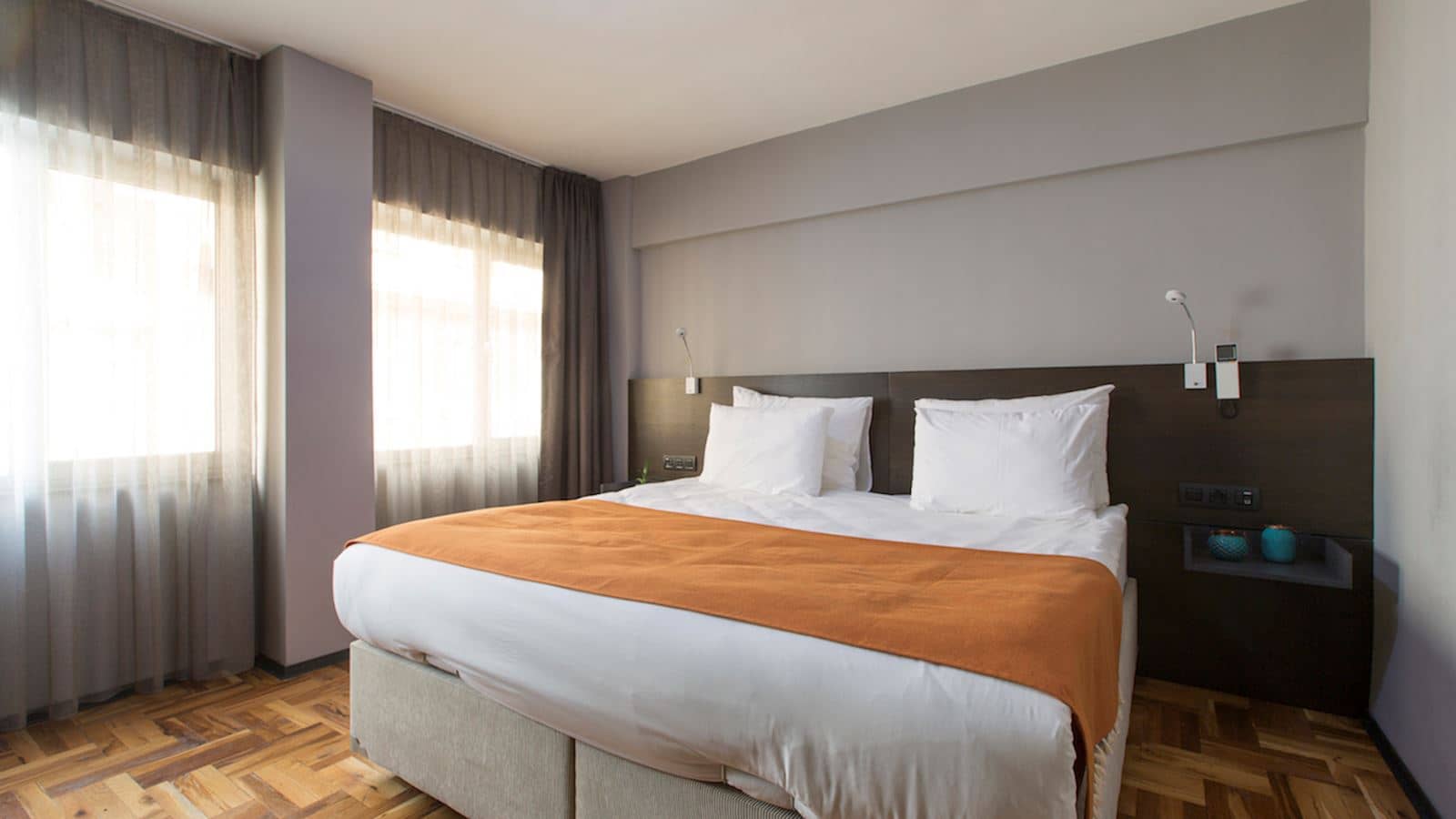 rooms-double-deluxe-with-terrace