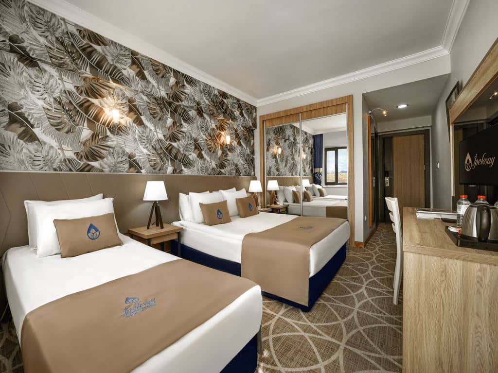 rooms-standard-room