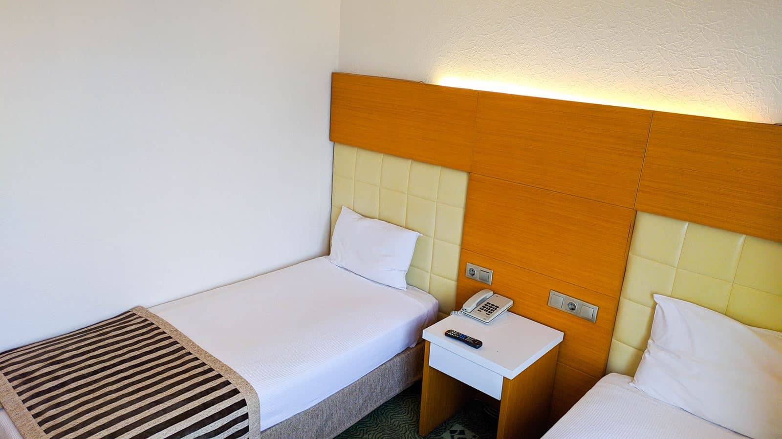 rooms-standard-room