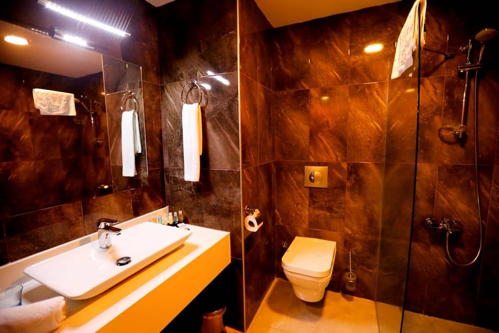 rooms-standard-room