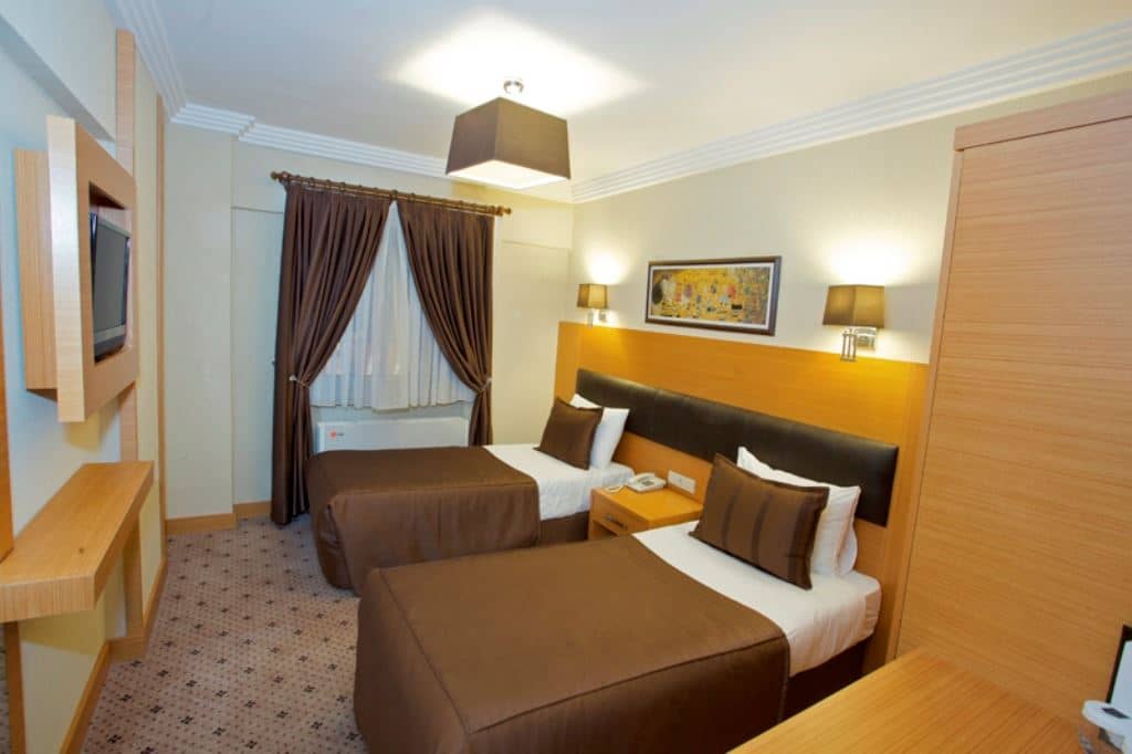 rooms-standard-room