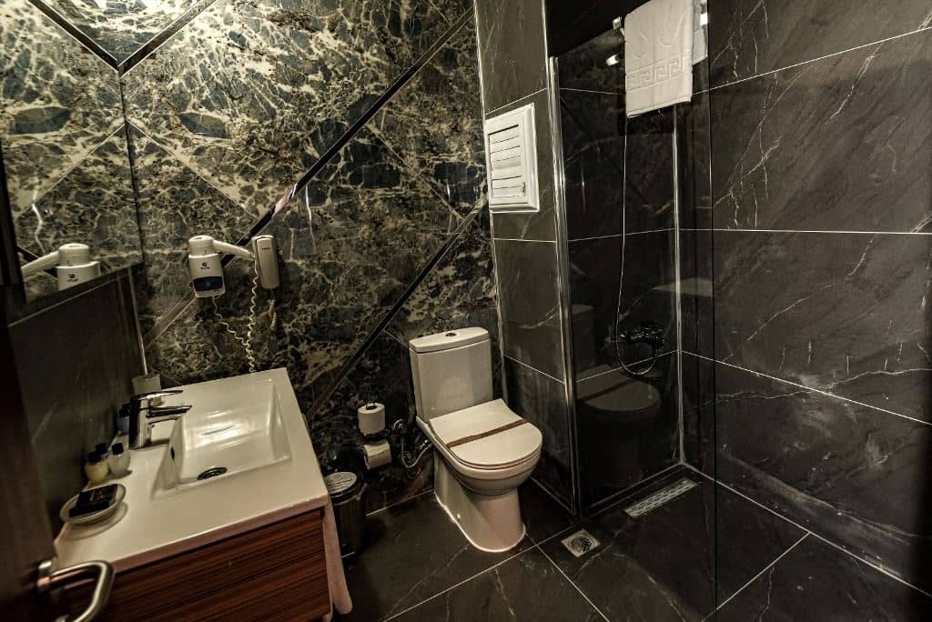 rooms-standard-room
