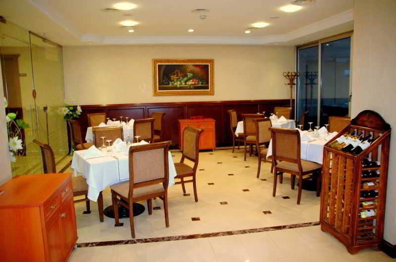 restaurants-restaurants