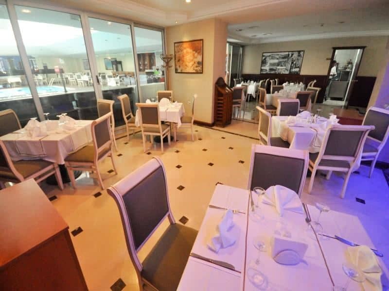 restaurants-restaurants